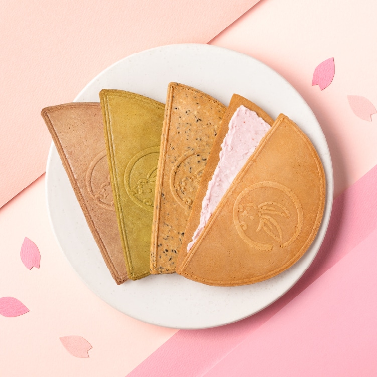 鎌倉半月四色詰合せ(さくら茶半月・ごま半月入)　28枚入