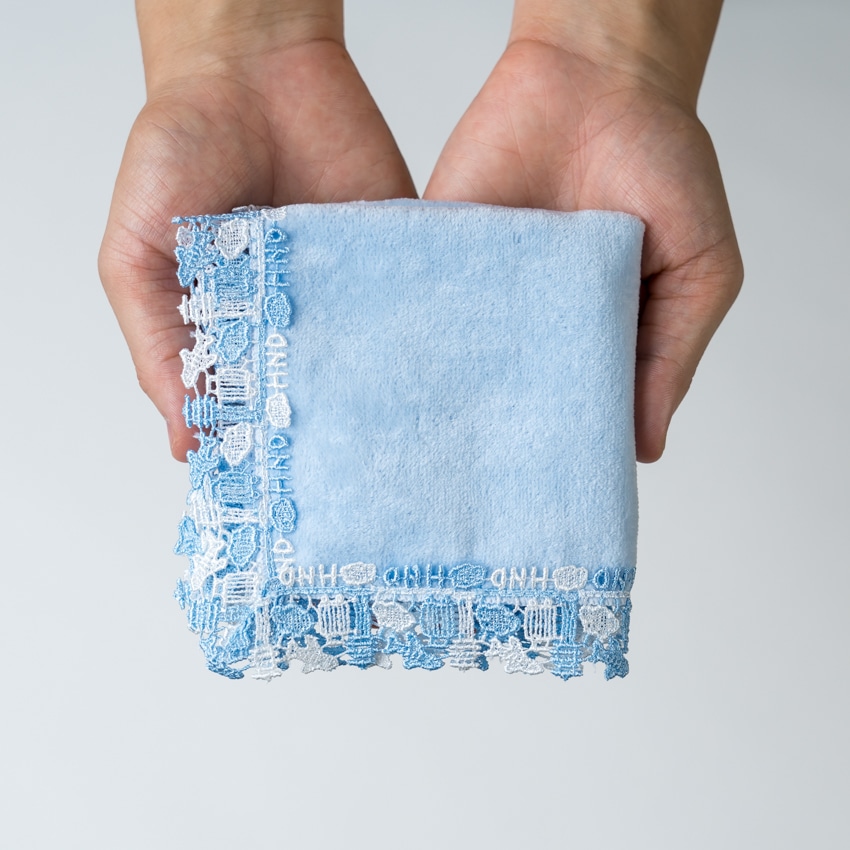 近沢レース店「羽田空港限定タオルハンカチ(HND/アクアブルー)」(HND