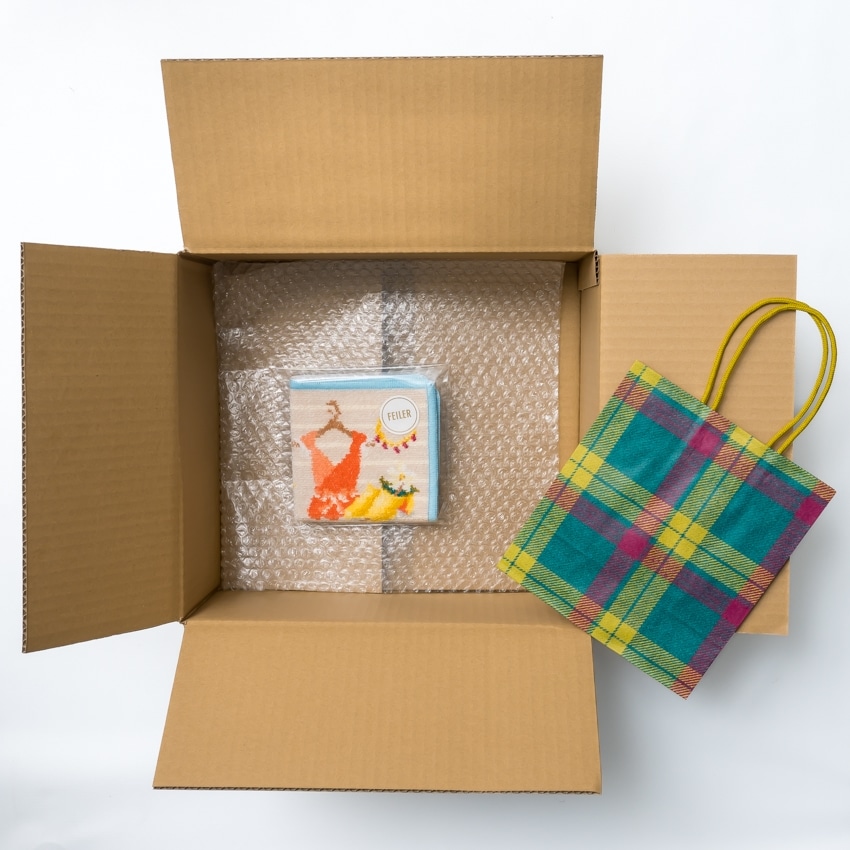 FEILER「ISETAN HANEDA SHOPPING ベージュ/ターコイズ」 ベージュ/ターコイズ