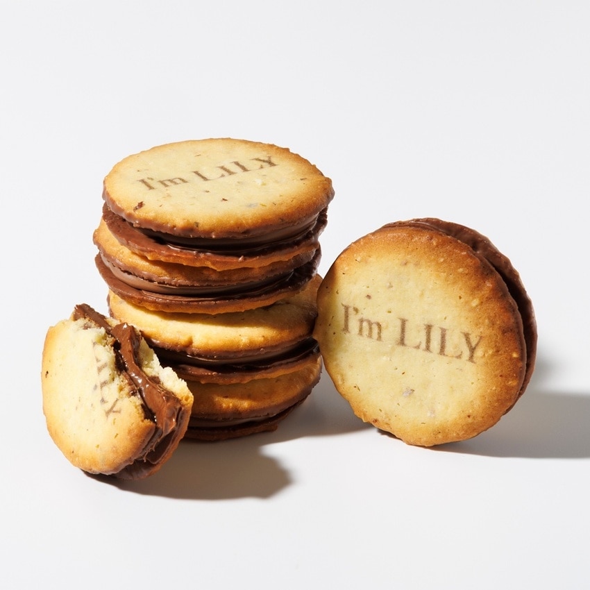 ショコラサンドクッキー ヘーゼルナッツ＆バター　8個入