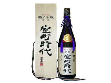 室町酒造 超特撰 櫻室町 極大吟醸 室町時代 1.8L