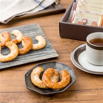 幸せを呼ぶ馬車道馬蹄パイ　10個入