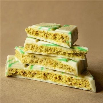 ピスタチオドバイチョコレート　ホワイト　80g