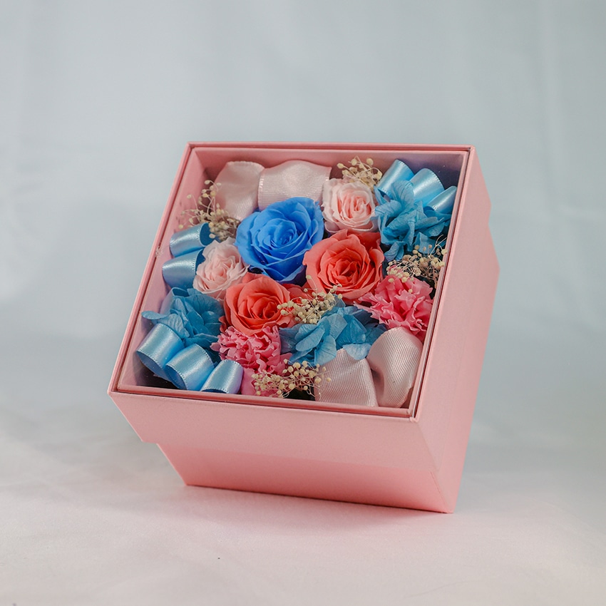 プリザーブドアレンジメント(BOX入り）