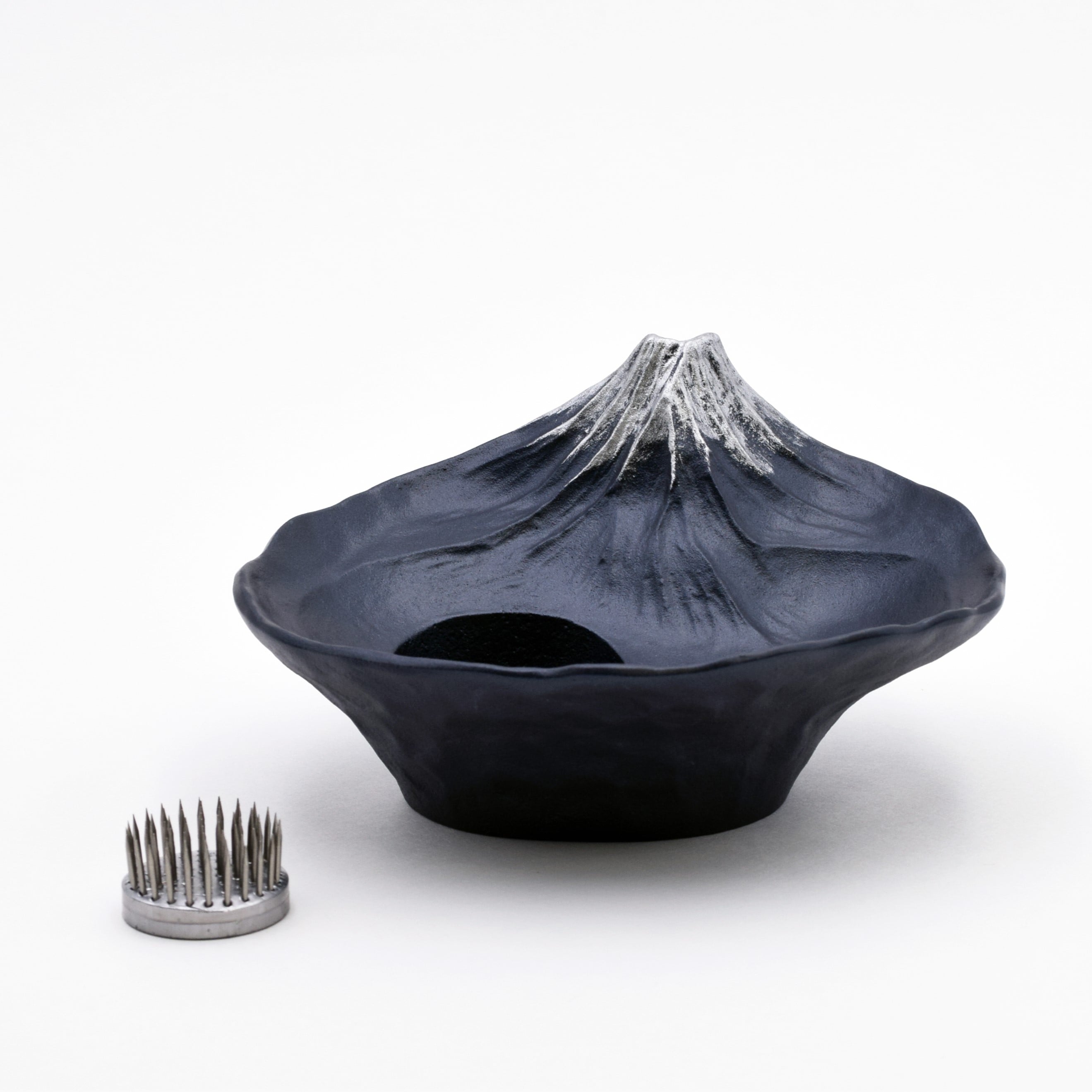 ナガエ　銀雅堂　さかさ富士　花器　青富士