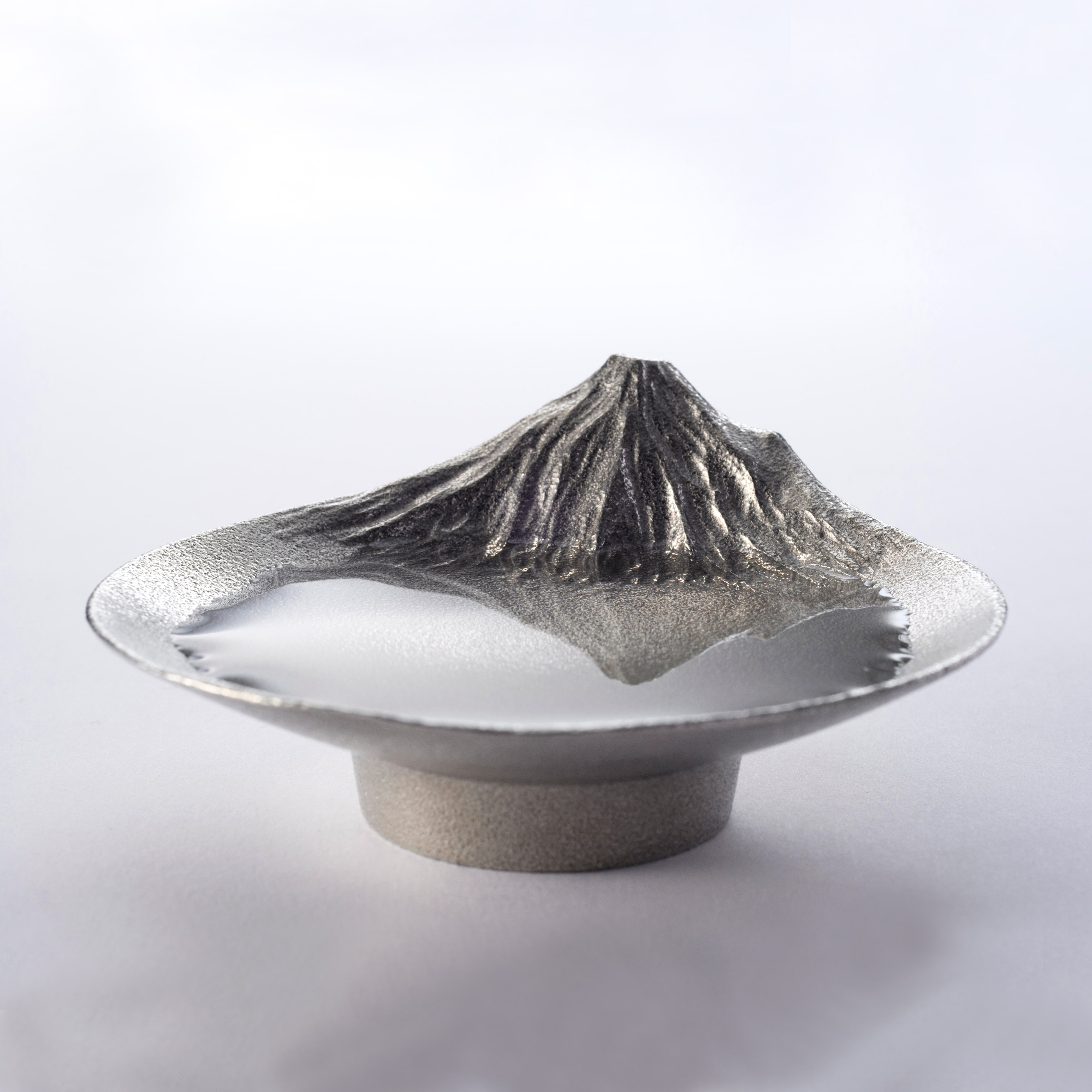 ナガエ 銀雅堂 さかさ富士 盃