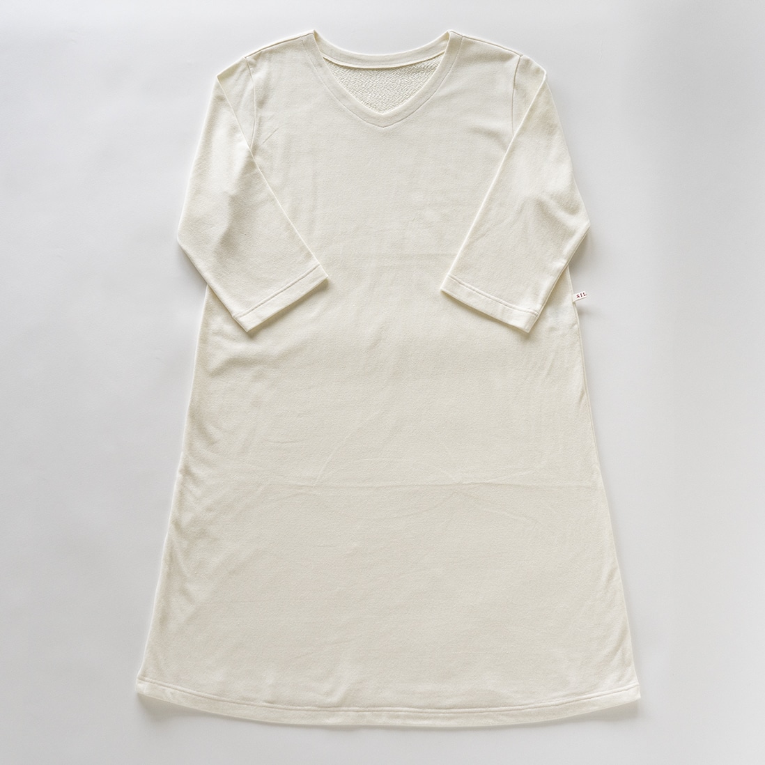 SILKKI　ｼﾙｸﾊﾟｼﾞｬﾏ ｼﾙｯｷｴｱﾄﾞﾚｽ 白