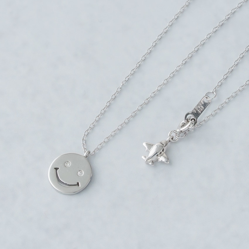 シルバー・LGDスマイルペンダント（ホワイト）