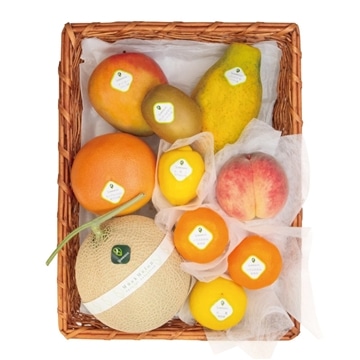 季節の果物詰合(7)　かご入