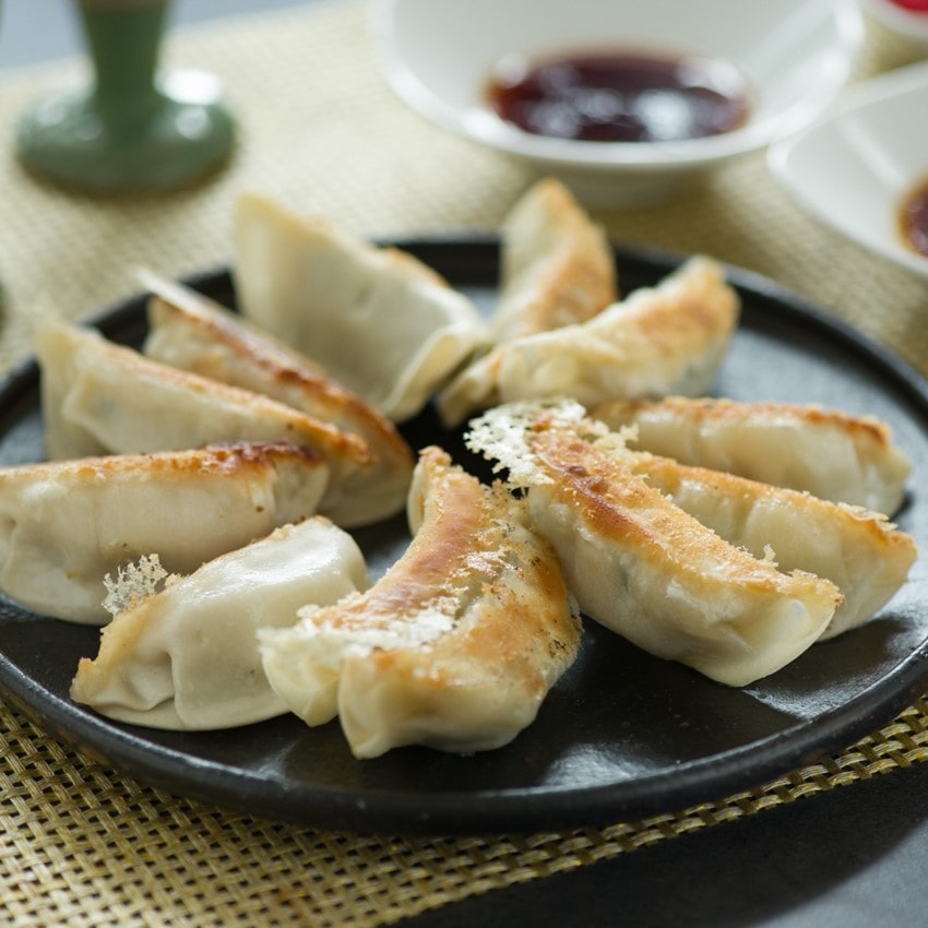 〈栃木 宇都宮餃子 「さつき」〉4種の餃子味わいセット