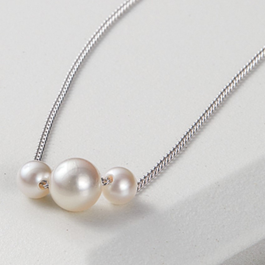アコヤ真珠　トリプルスルーペンダント