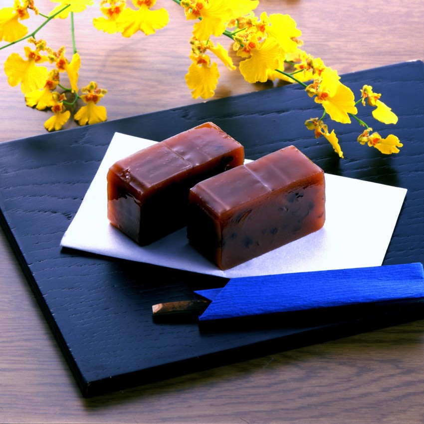 〈大阪 河内駿河屋〉本家ようかん