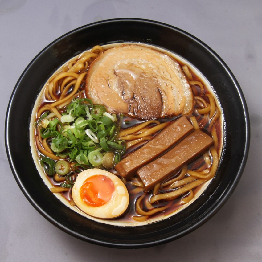 〈大阪 金久右衛門〉大阪ブラックラーメン 3食