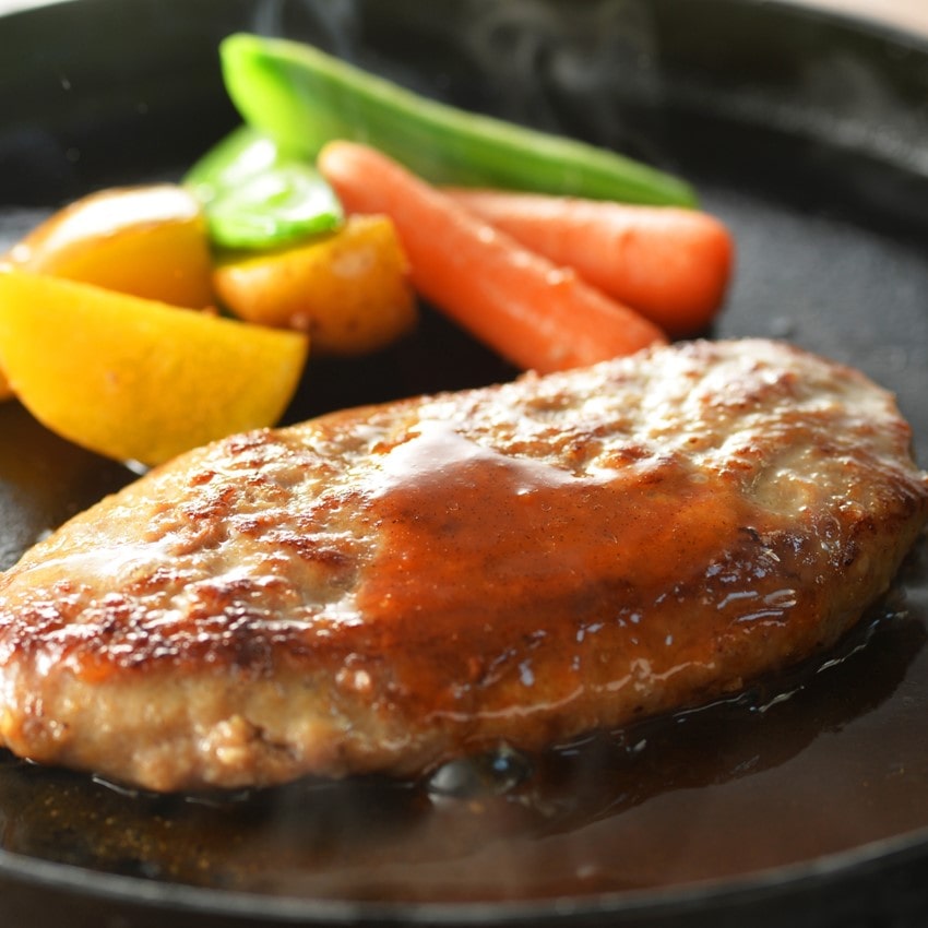 〈札幌バルナバハム〉北海道ビーフハンバーグセット