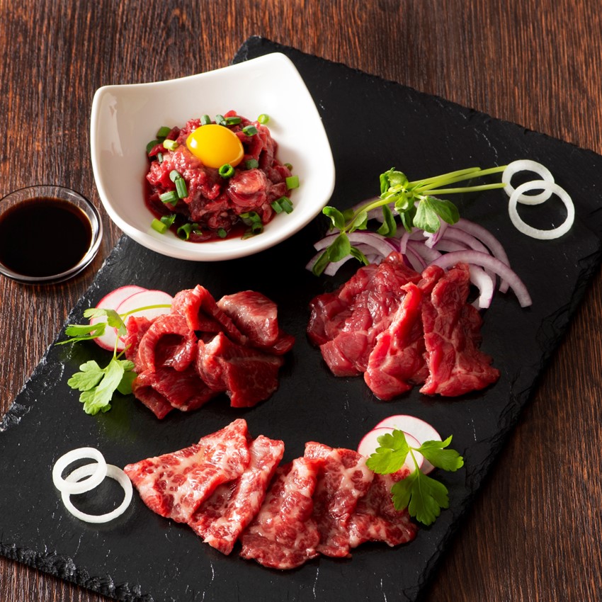 〈熊本・フジチク〉ふじ馬刺し 堪能詰合せ