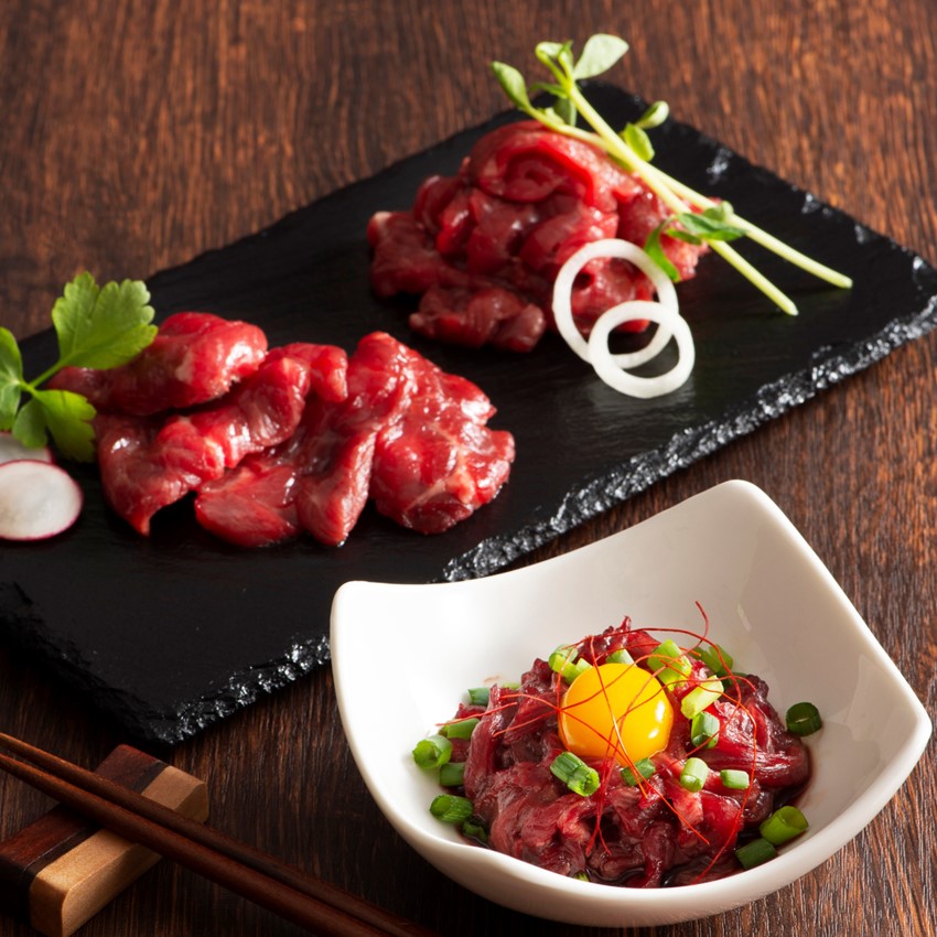 〈熊本・フジチク〉ふじ馬刺し 詰合せ【華】