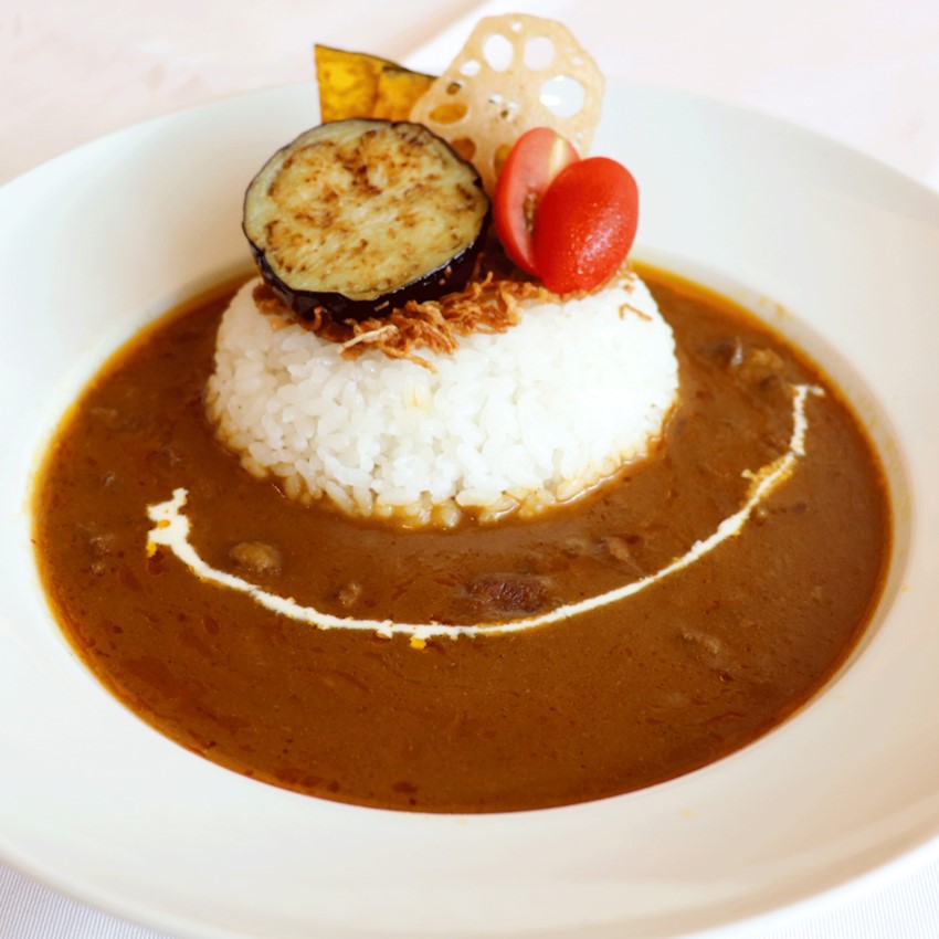 〈ビフテキのカワムラ〉神戸ビーフカレーセット