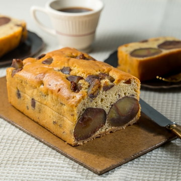 和栗のパウンドケーキ（ペーパーラッピング）