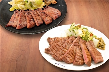 牛たん味比べ黒発砲