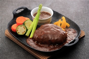 牛たん入りハンバーグ（デミグラスソース）