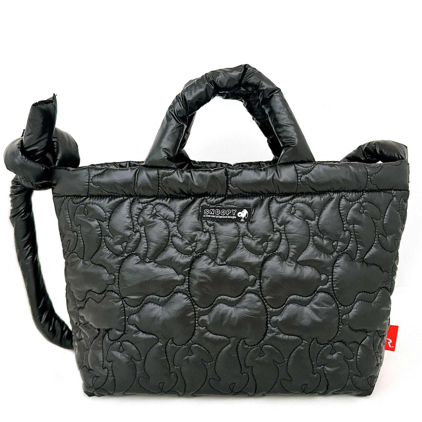 IP.MED.quilt.Peanuts-0N s-black