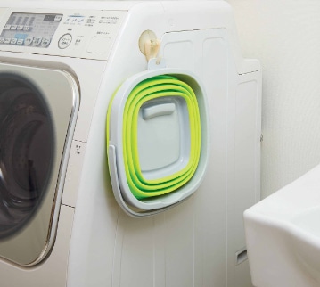 薄く畳めるバケツ10L グリーン