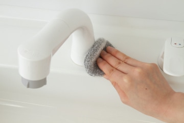 洗面台洗いタワシ グレー