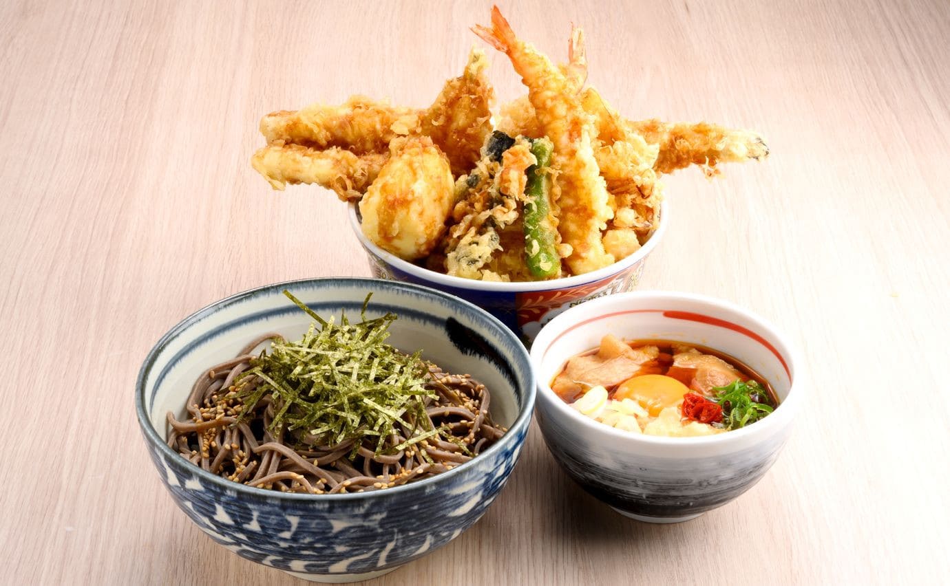 【和食】乱切り蕎麦と天丼　一の井